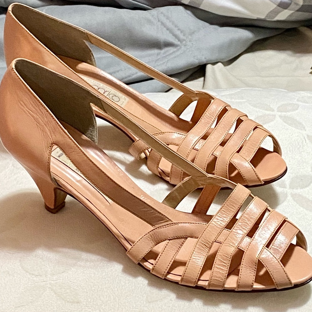 Enrico Designer Italian Nude Vero Cuoio Leather Peep-Toe Mid High Heels 9.5 B